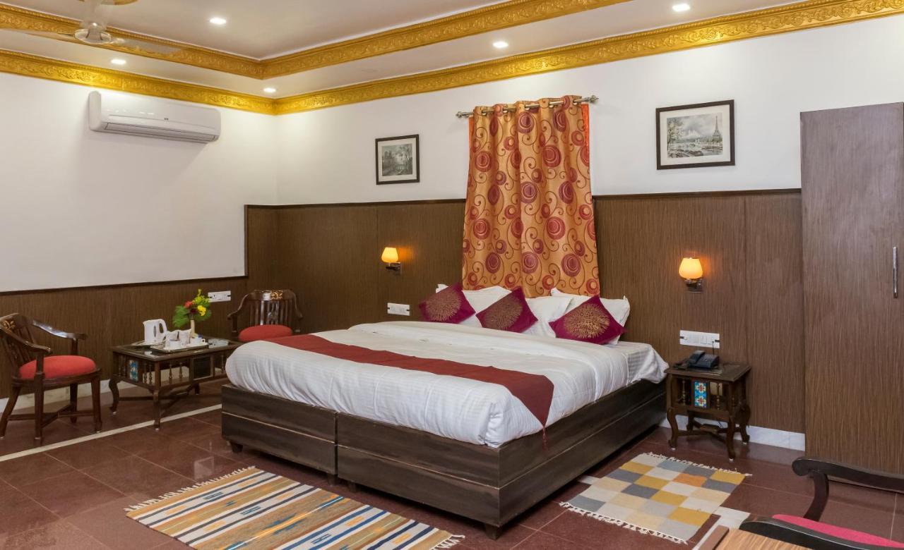 Hotel Harmony Khajurāho Dış mekan fotoğraf