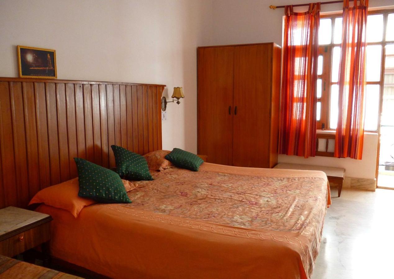 Hotel Harmony Khajurāho Dış mekan fotoğraf