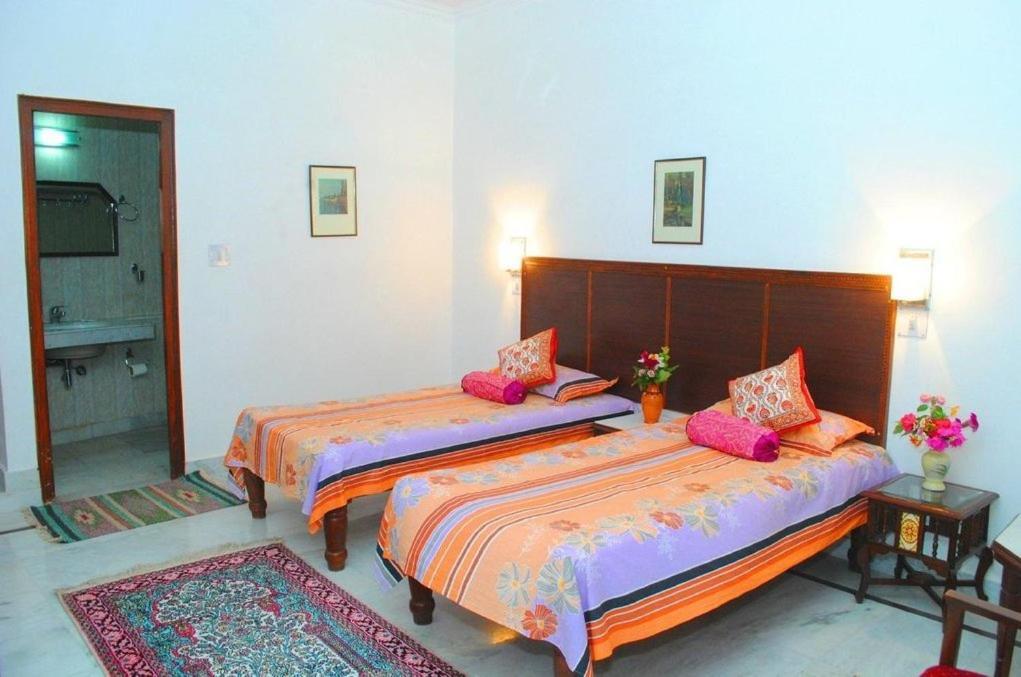 Hotel Harmony Khajurāho Dış mekan fotoğraf