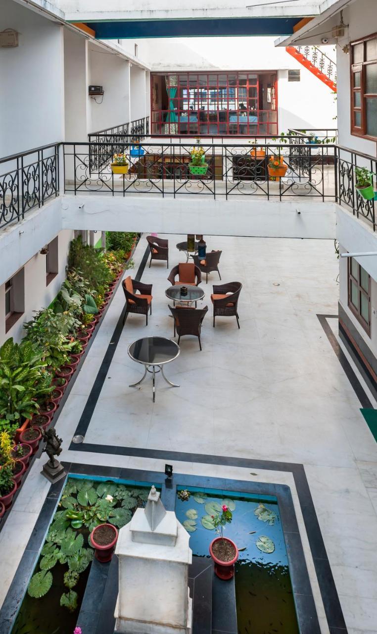 Hotel Harmony Khajurāho Dış mekan fotoğraf