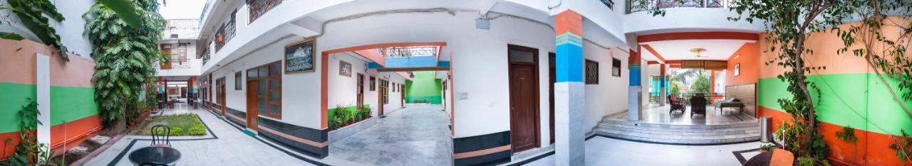 Hotel Harmony Khajurāho Dış mekan fotoğraf